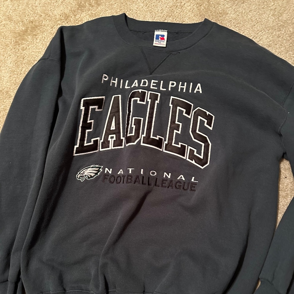 VINTAGE 1996 RUSSELL ATHLETIC PHILADELPHIA EAGLES CREWNECK SWEATSHIRT